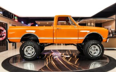 GMC-Sierra-3500-1967-Pickup-Truck-11