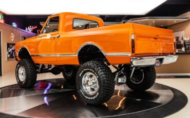 GMC-Sierra-3500-1967-Pickup-Truck-16
