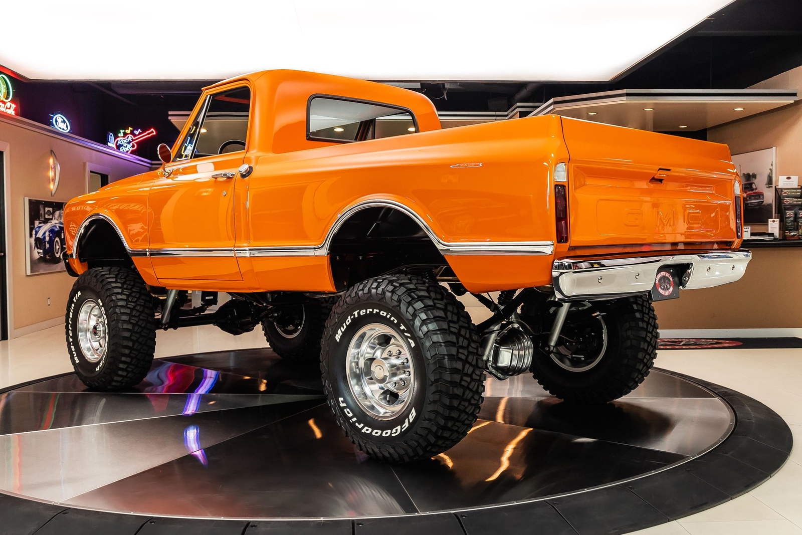 GMC-Sierra-3500-1967-Pickup-Truck-16
