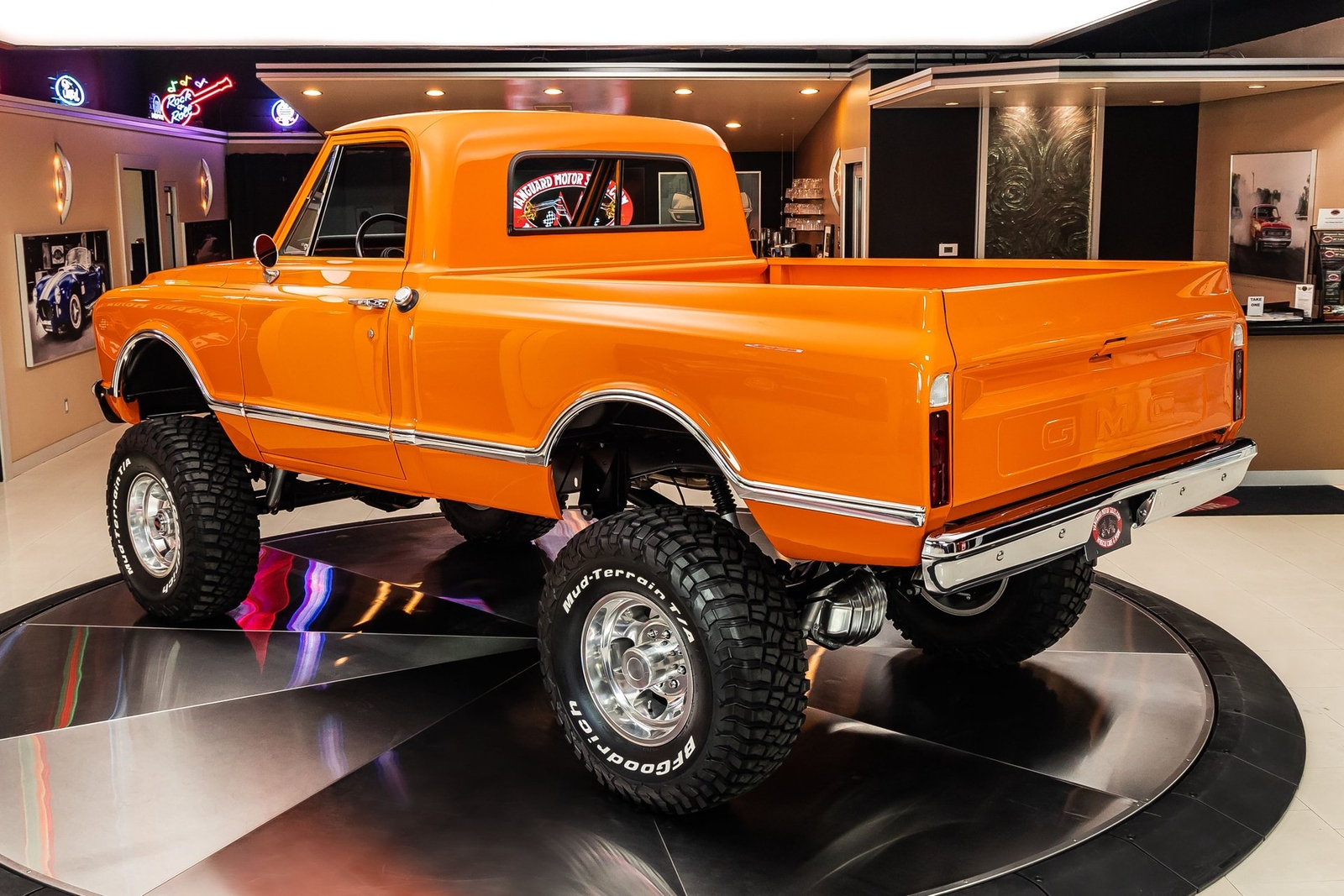 GMC-Sierra-3500-1967-Pickup-Truck-17