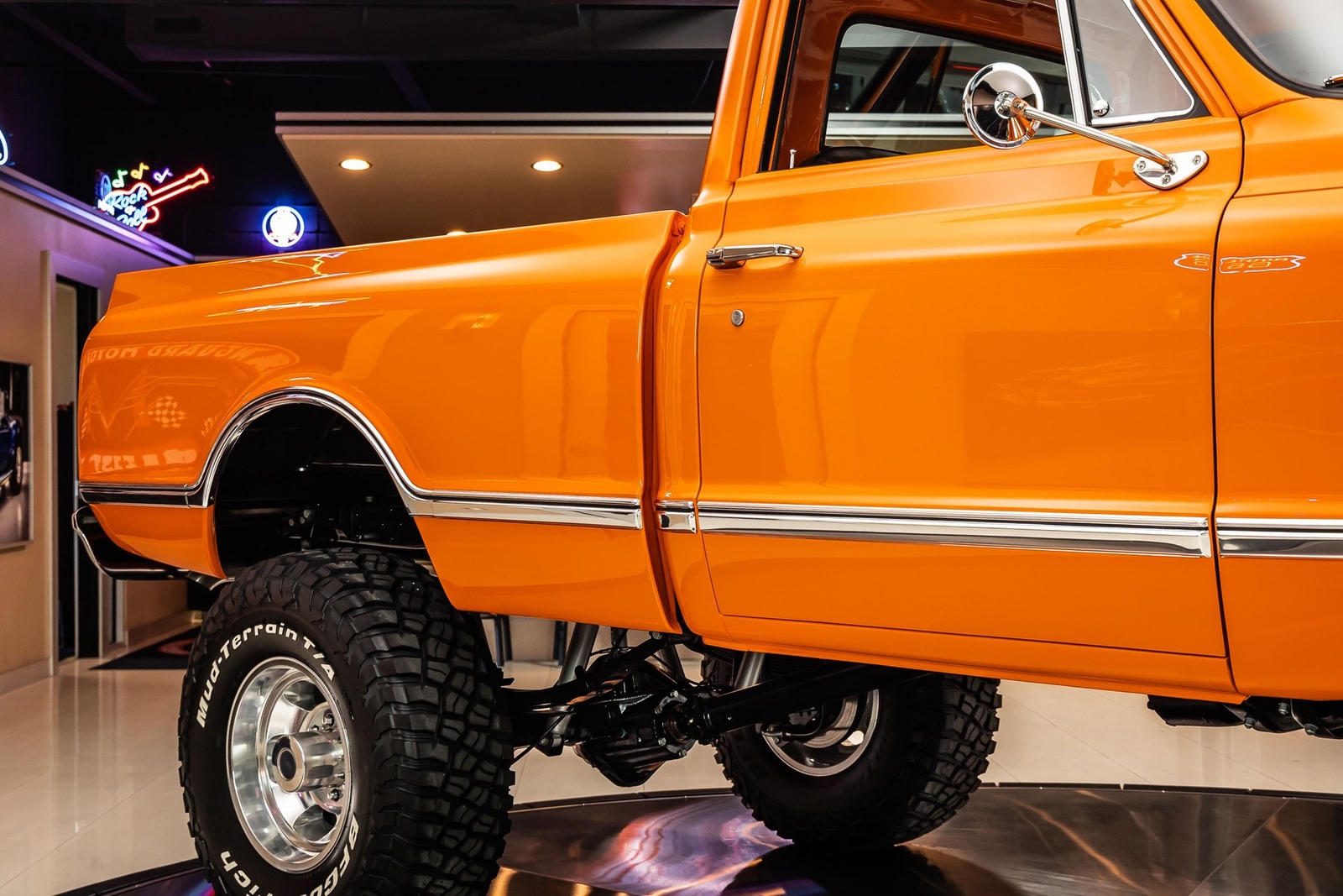 GMC-Sierra-3500-1967-Pickup-Truck-21