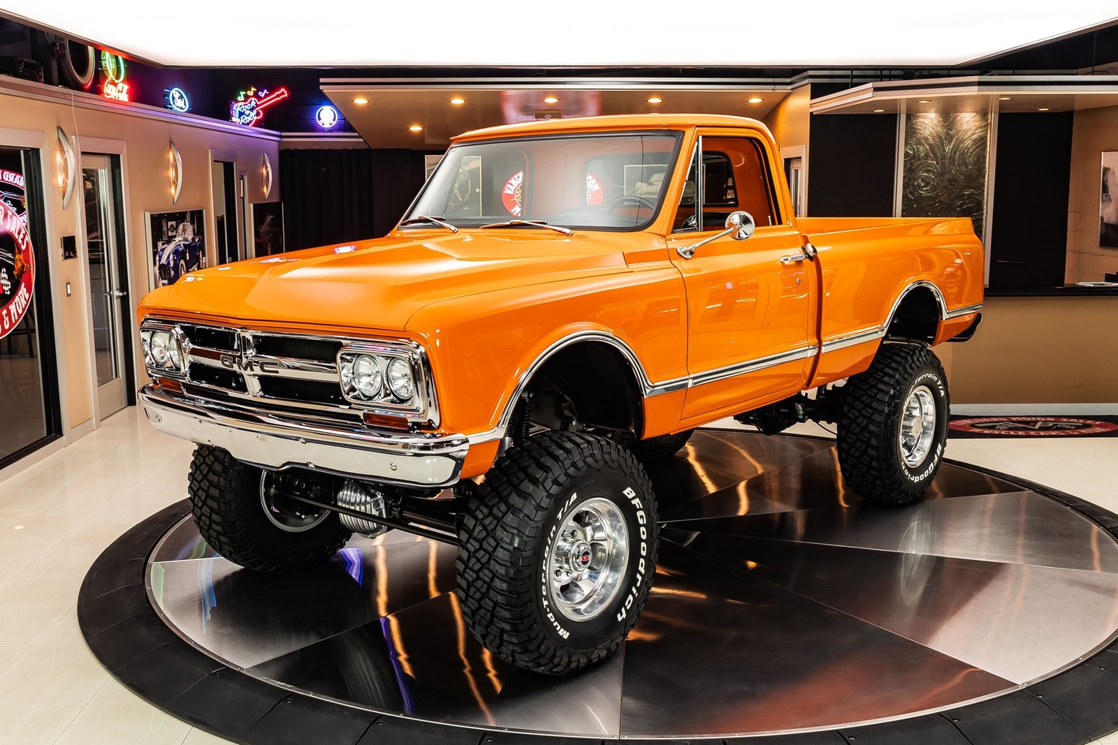 GMC-Sierra-3500-1967-Pickup-Truck-5