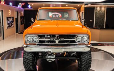 GMC-Sierra-3500-1967-Pickup-Truck-8