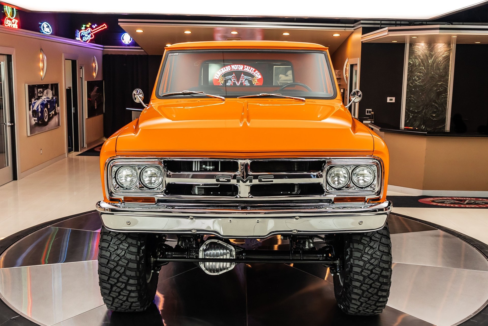 GMC-Sierra-3500-1967-Pickup-Truck-8