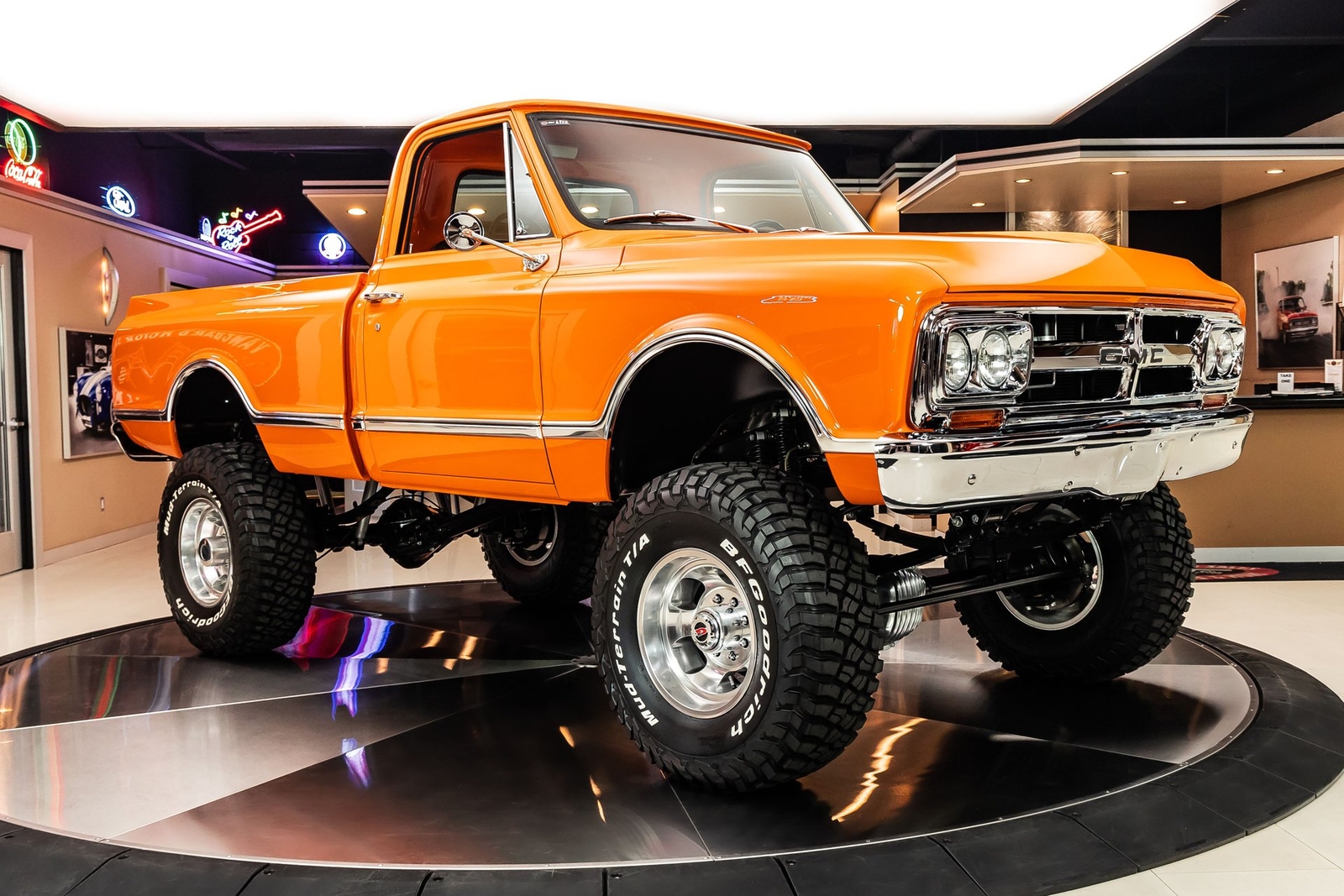 GMC-Sierra-3500-1967-Pickup-Truck-9