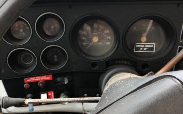 GMC-Sierra-3500-1981-Cab-Chassis-7