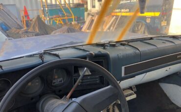 GMC-Sierra-3500-1981-Cab-Chassis-8