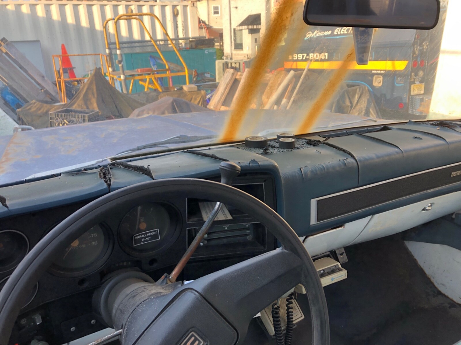 GMC-Sierra-3500-1981-Cab-Chassis-8