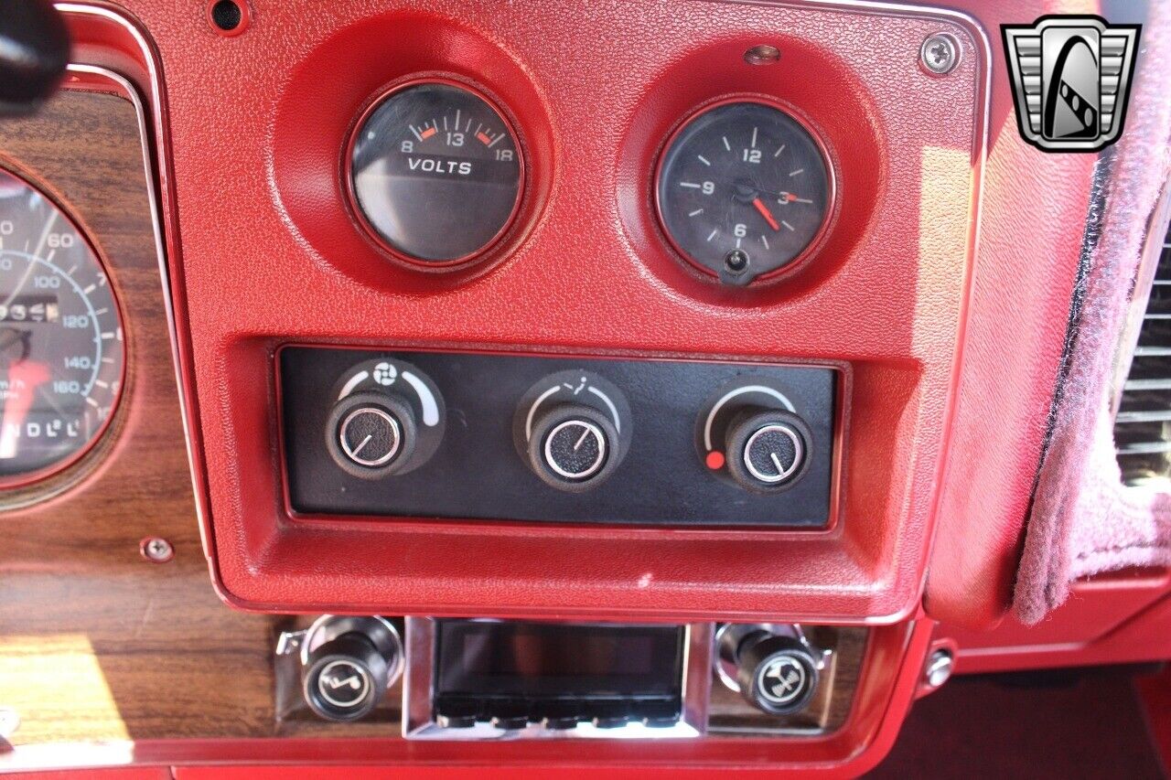 GMC-Sprint-1977-pickup-21