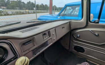 GMC-Suburban-1963-Full-Size-17