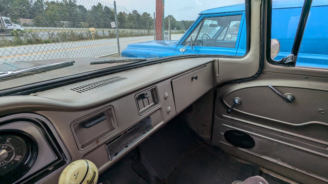 GMC-Suburban-1963-Full-Size-17