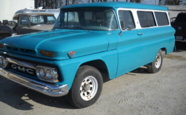 GMC-Suburban-1963-Full-Size-2