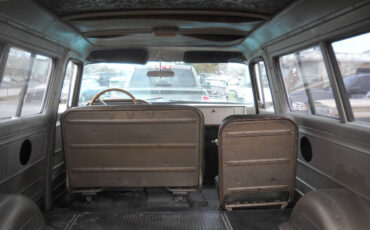 GMC-Suburban-1963-Full-Size-23