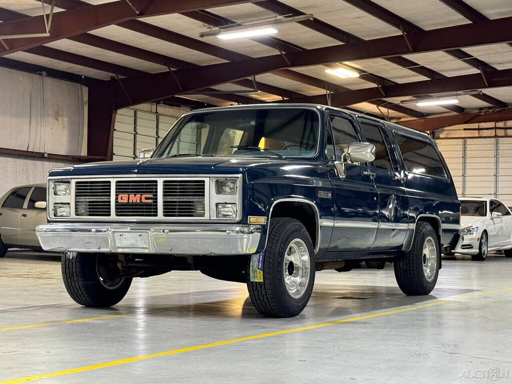 GMC-Suburban-1987-SUV-13