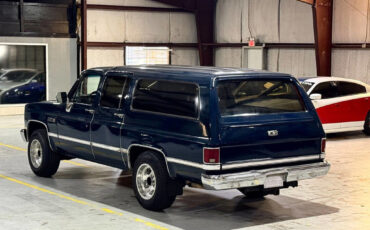 GMC-Suburban-1987-SUV-21