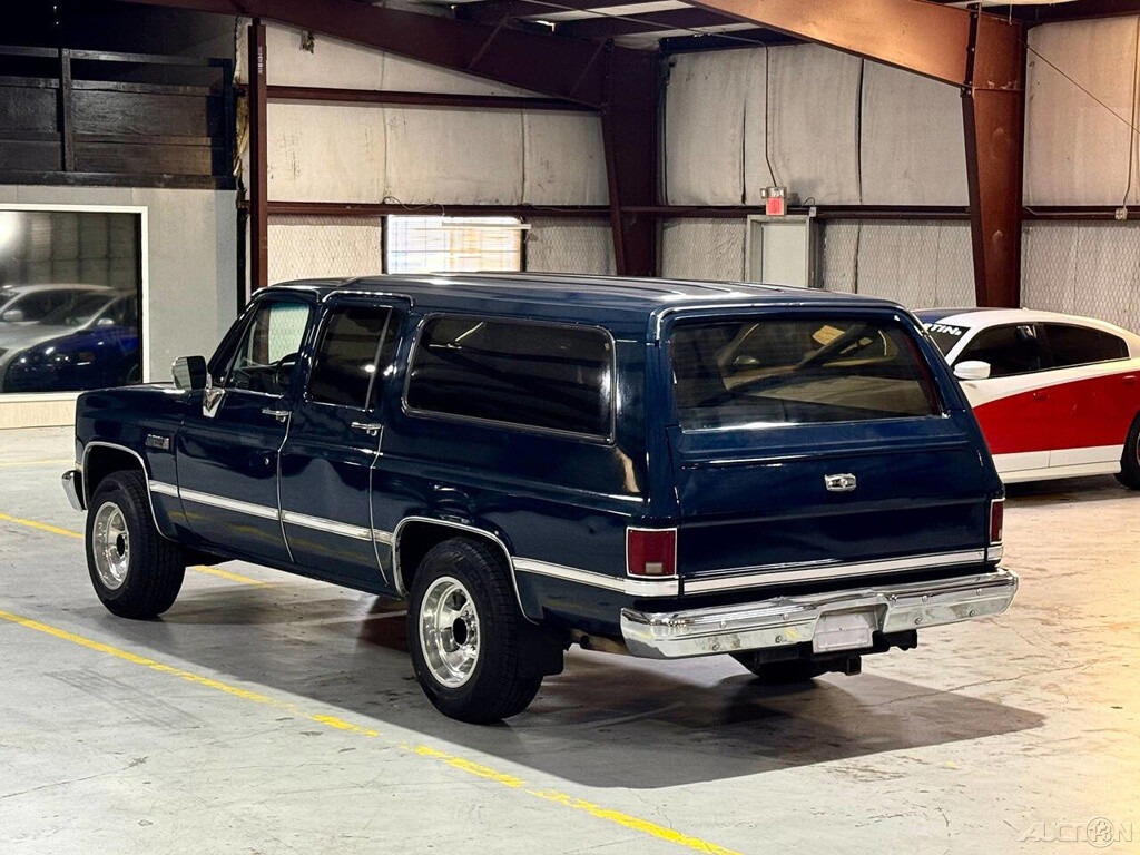 GMC-Suburban-1987-SUV-21