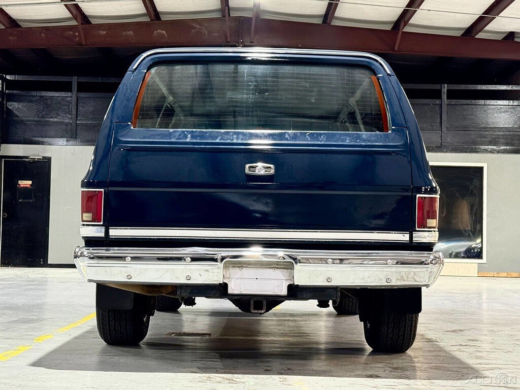 GMC-Suburban-1987-SUV-22