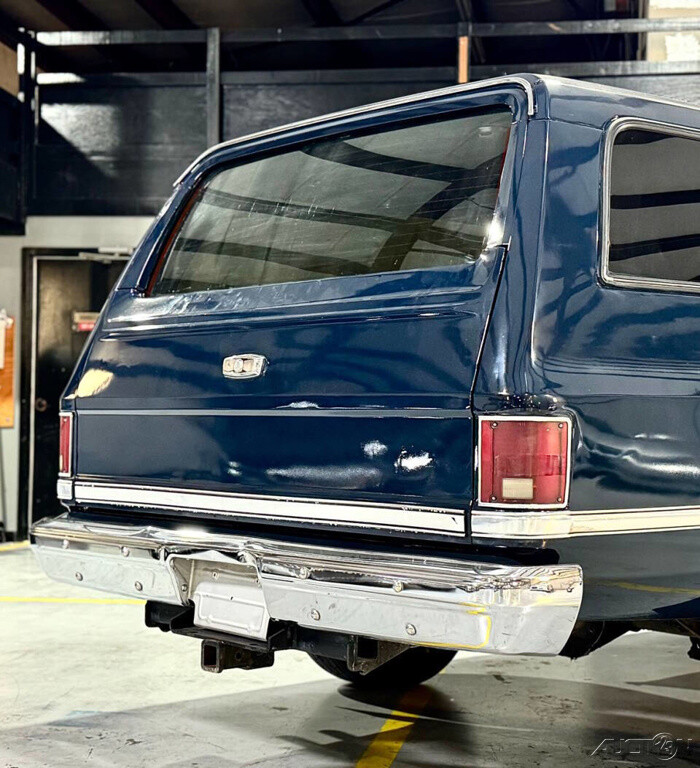 GMC-Suburban-1987-SUV-4