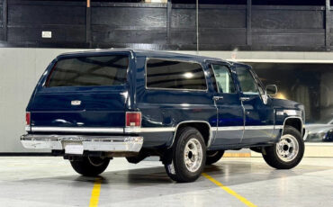 GMC-Suburban-1987-SUV-5