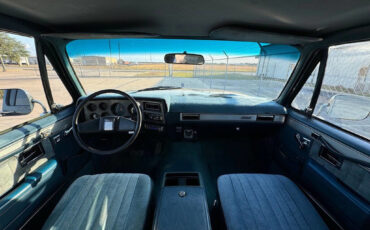 GMC-Suburban-1987-SUV-7