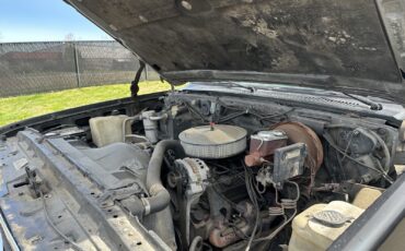 GMC-Suburban-1990-13