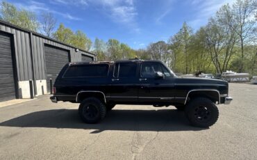 GMC-Suburban-1990-4