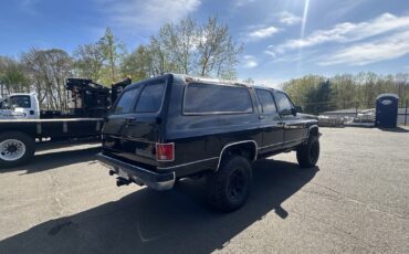 GMC-Suburban-1990-5