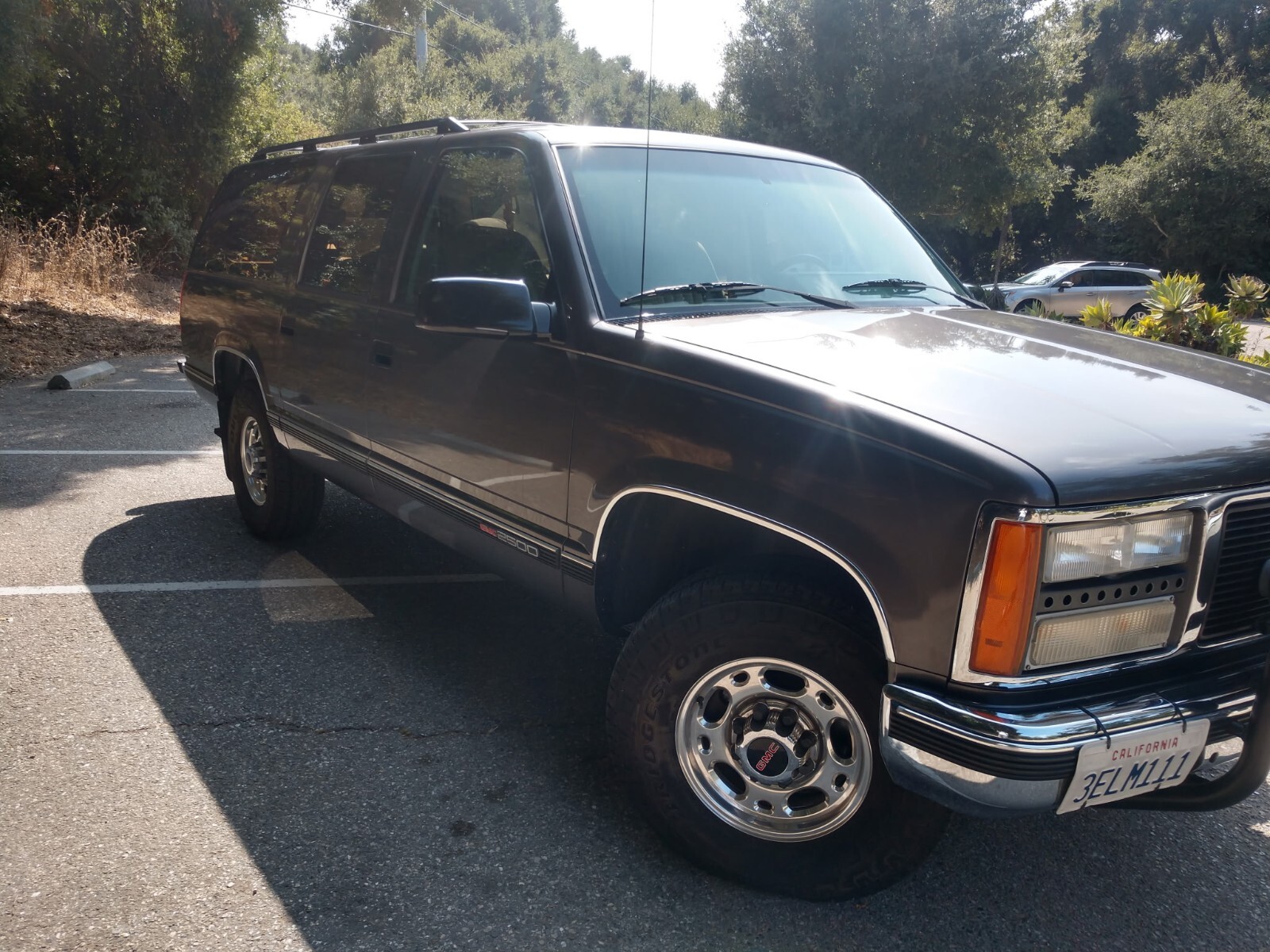 GMC-Suburban-1993-SUV-10