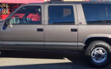 GMC-Suburban-1993-SUV-21