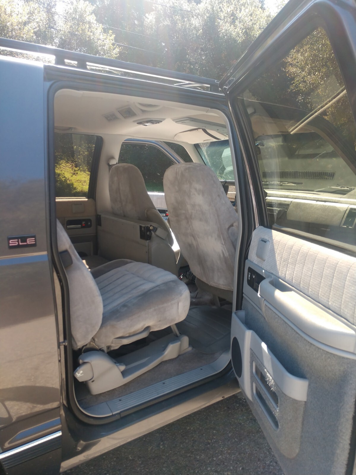 GMC-Suburban-1993-SUV-6