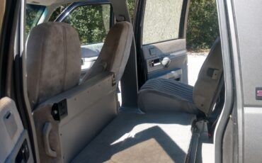 GMC-Suburban-1993-SUV-7