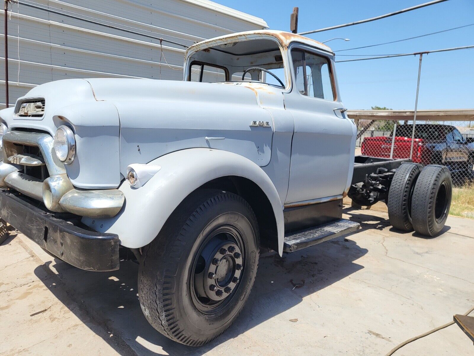 GMC-Truck-1956-Cab-Chassis-3
