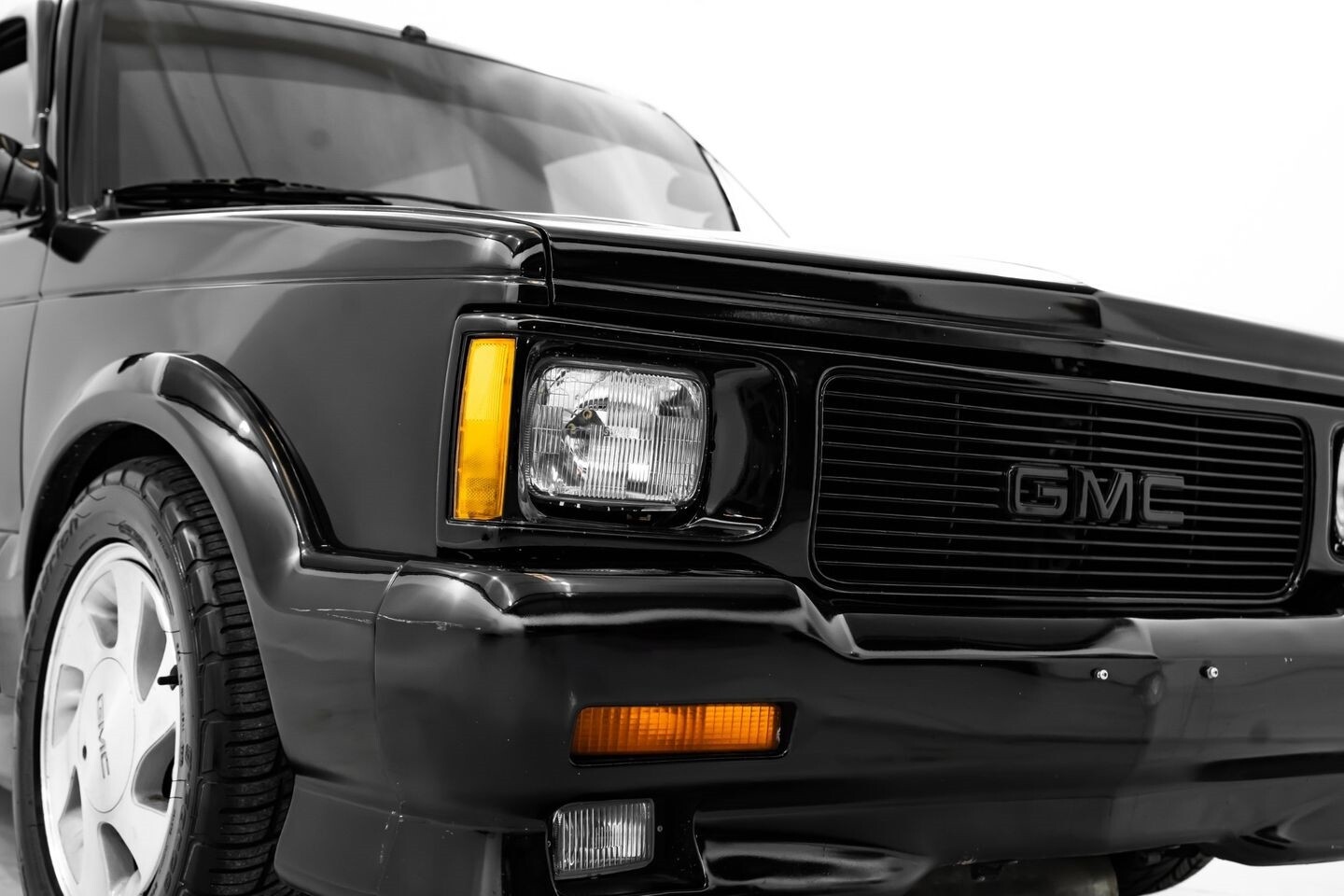 GMC-Typhoon-1992-SUV-10