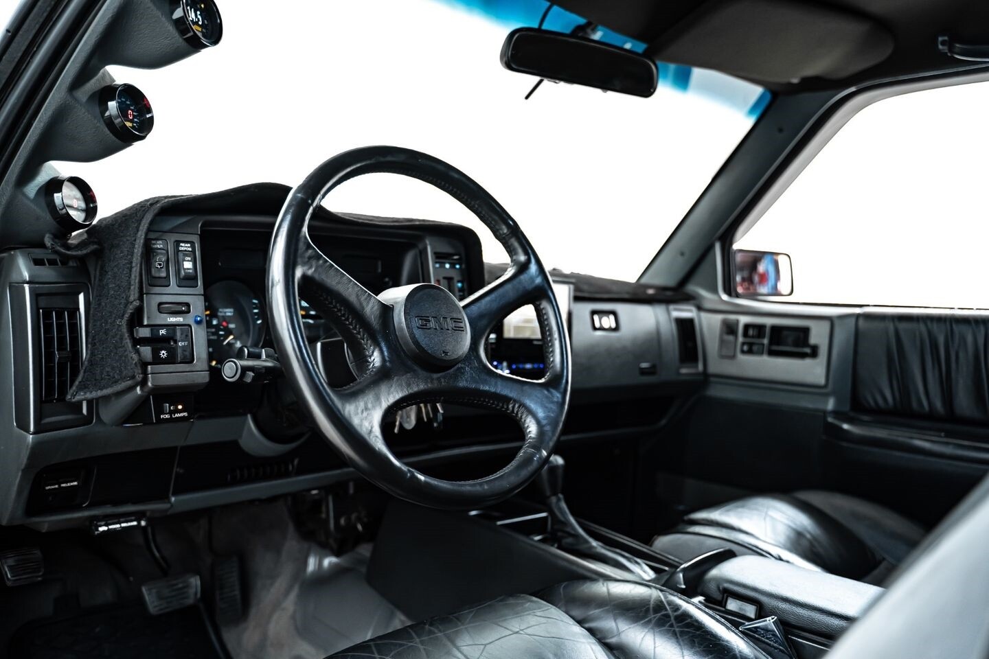 GMC-Typhoon-1992-SUV-12