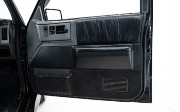 GMC-Typhoon-1992-SUV-17