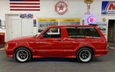 GMC-Typhoon-1992-SUV-2