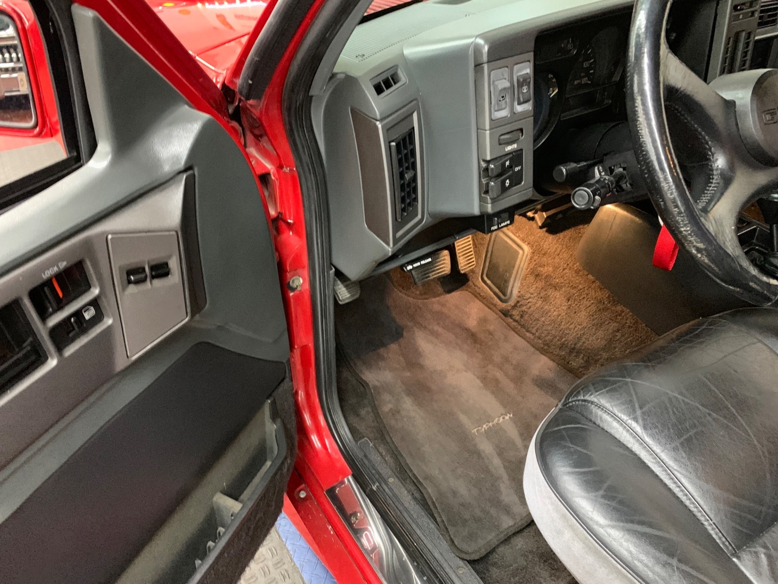 GMC-Typhoon-1992-SUV-25