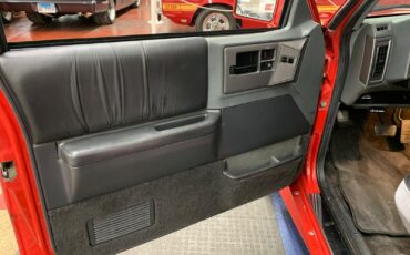 GMC-Typhoon-1992-SUV-26