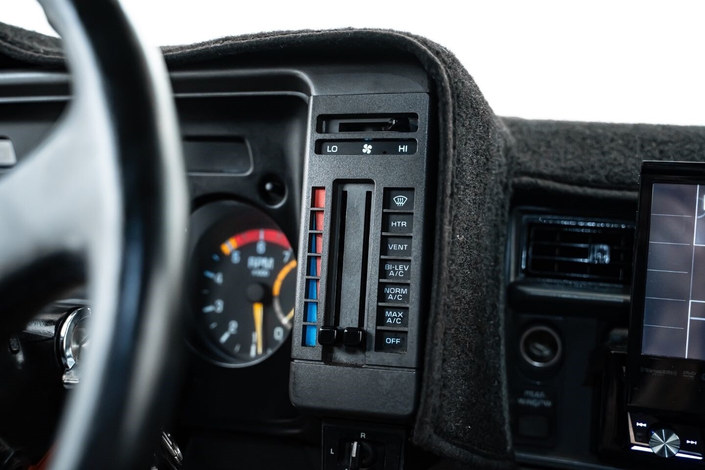 GMC-Typhoon-1992-SUV-26