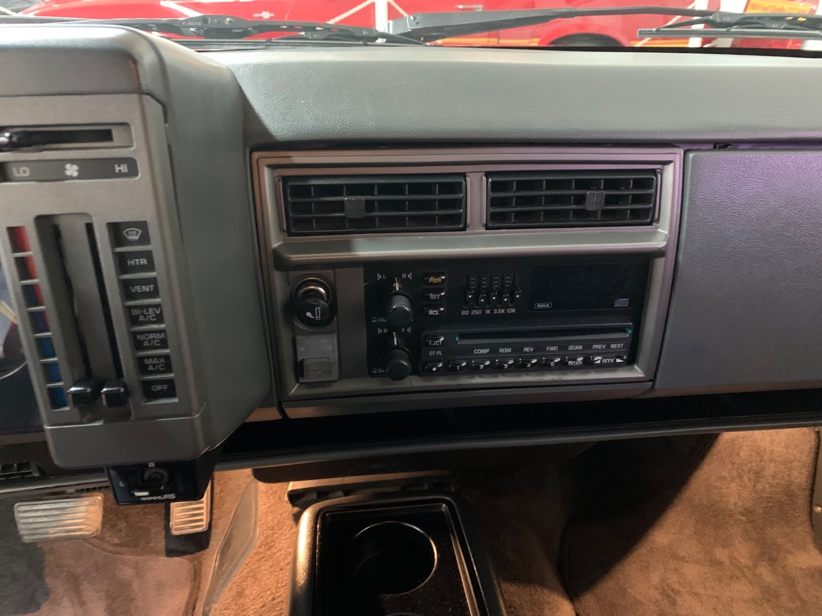 GMC-Typhoon-1992-SUV-38