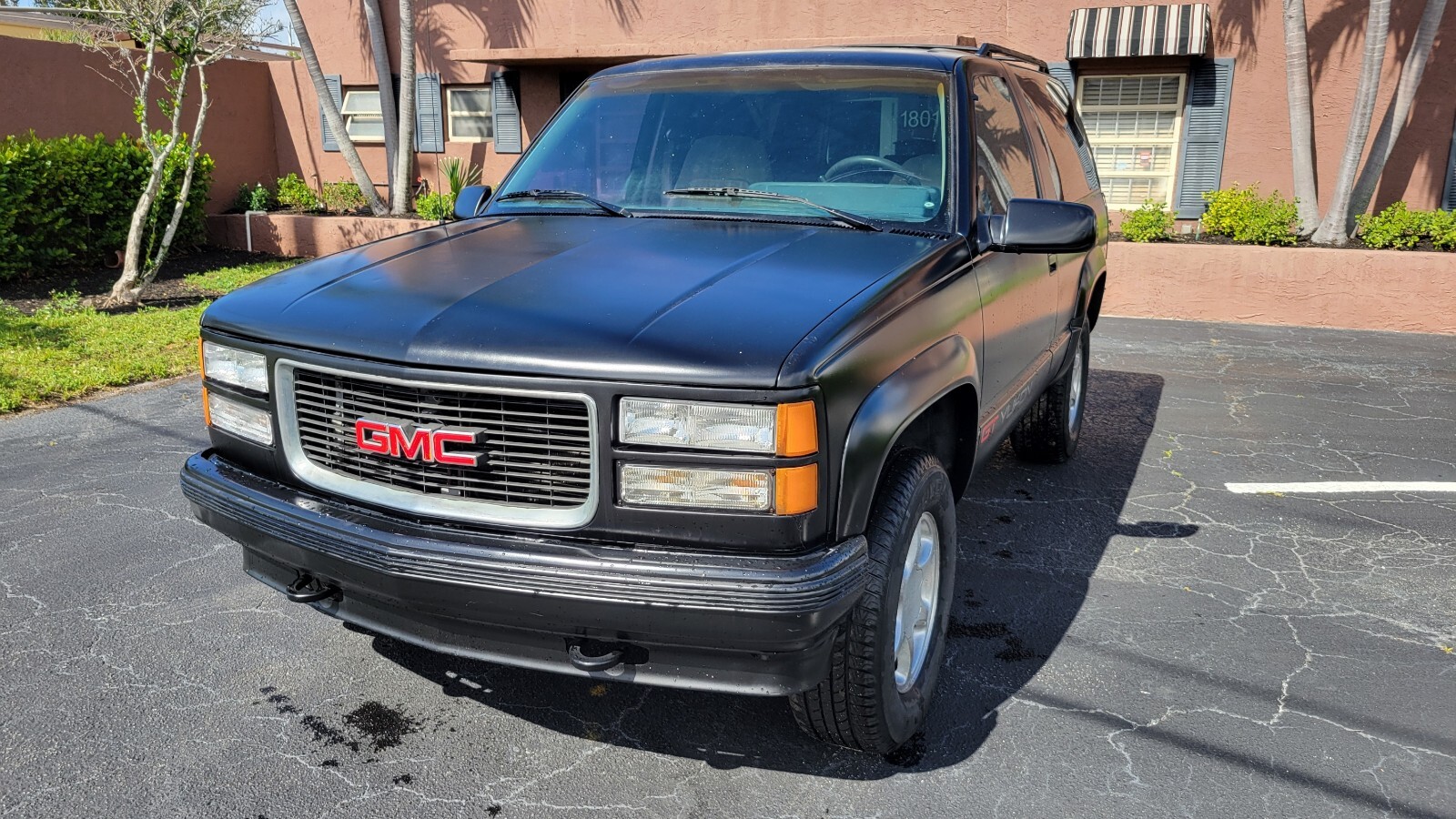 GMC-Yukon-1994-SUV-1