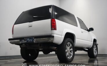 GMC-Yukon-1994-SUV-32