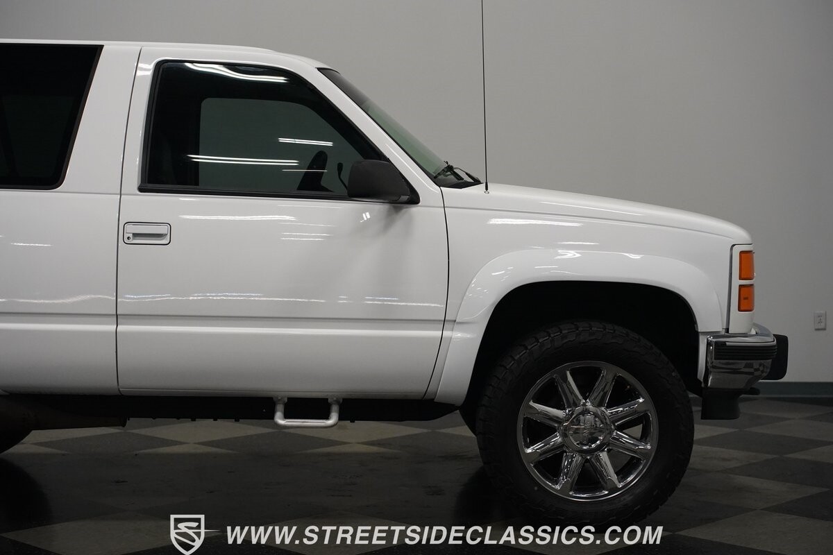 GMC-Yukon-1994-SUV-35