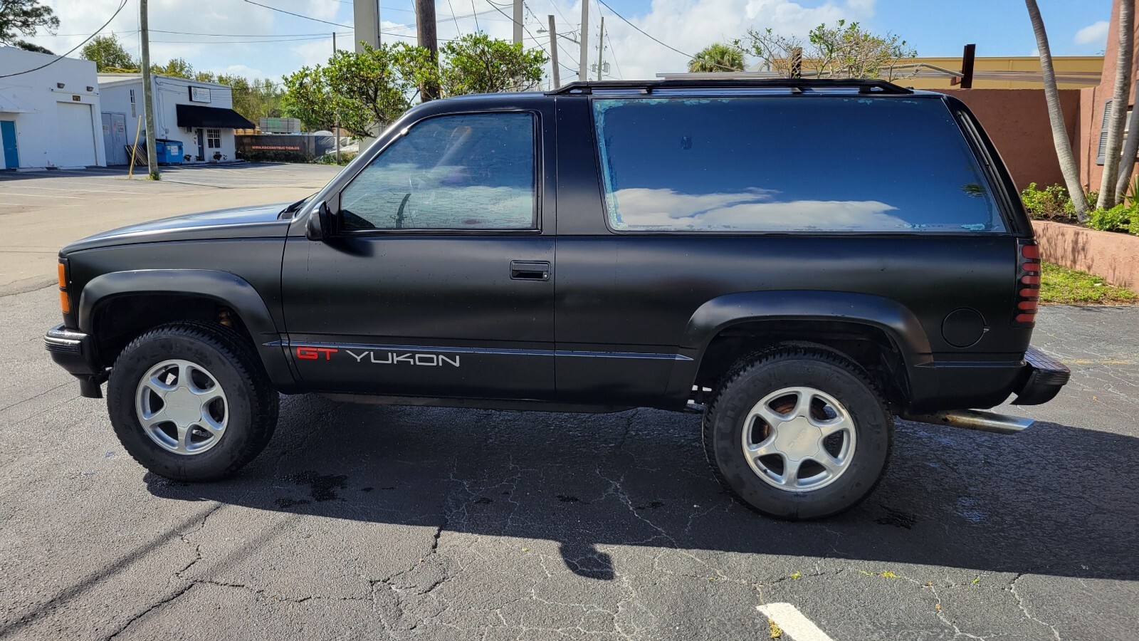 GMC-Yukon-1994-SUV-4