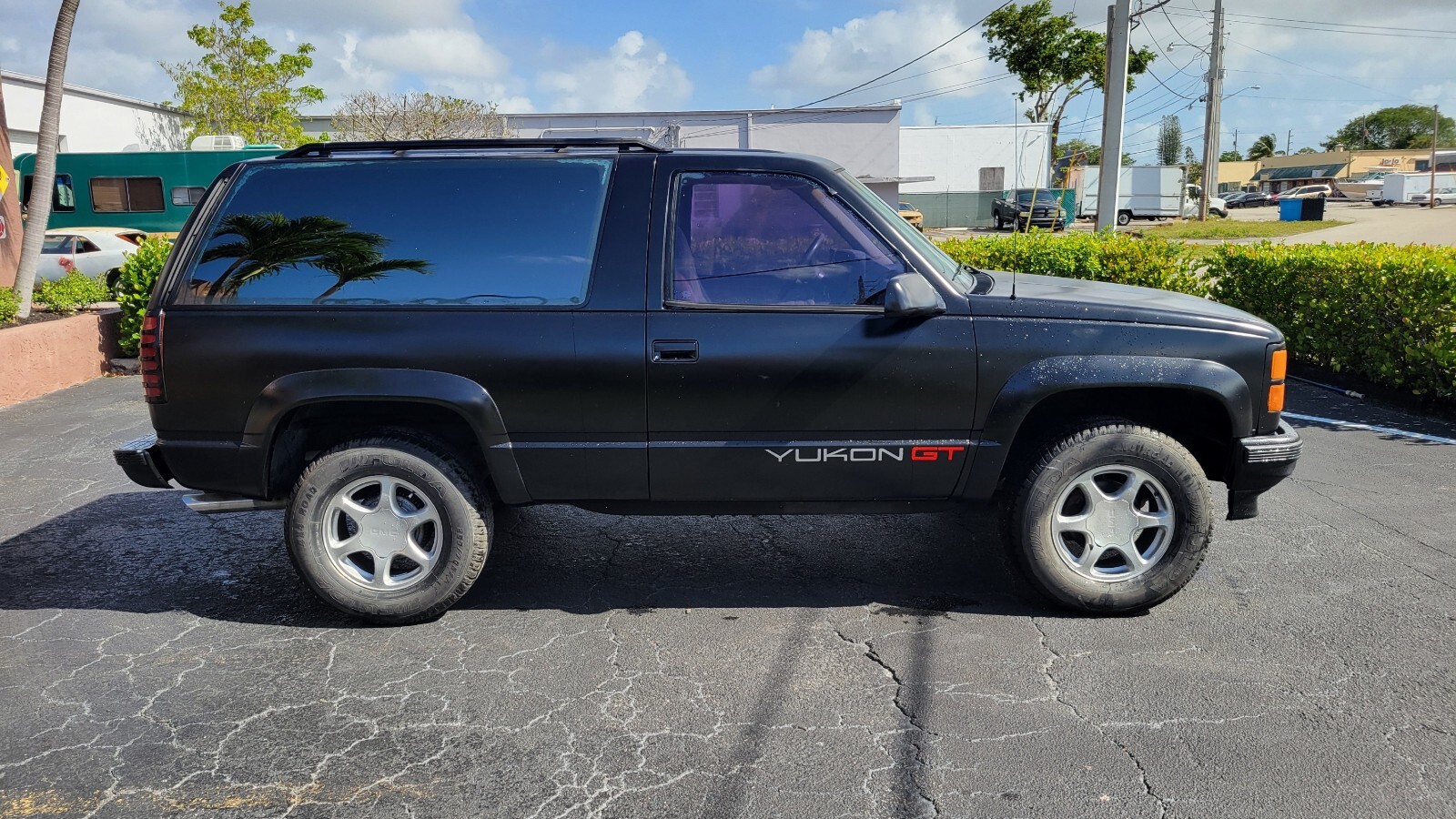 GMC-Yukon-1994-SUV-5