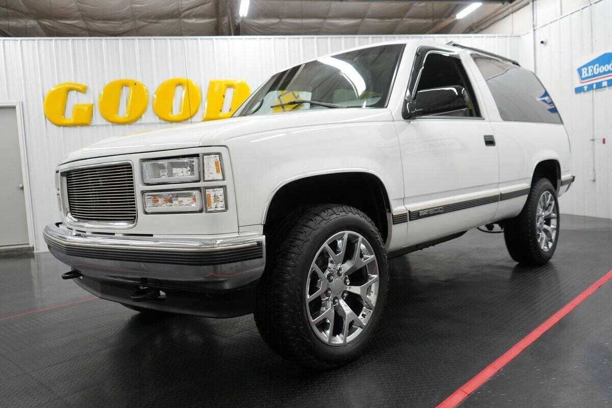 GMC-Yukon-1995-SUV-1