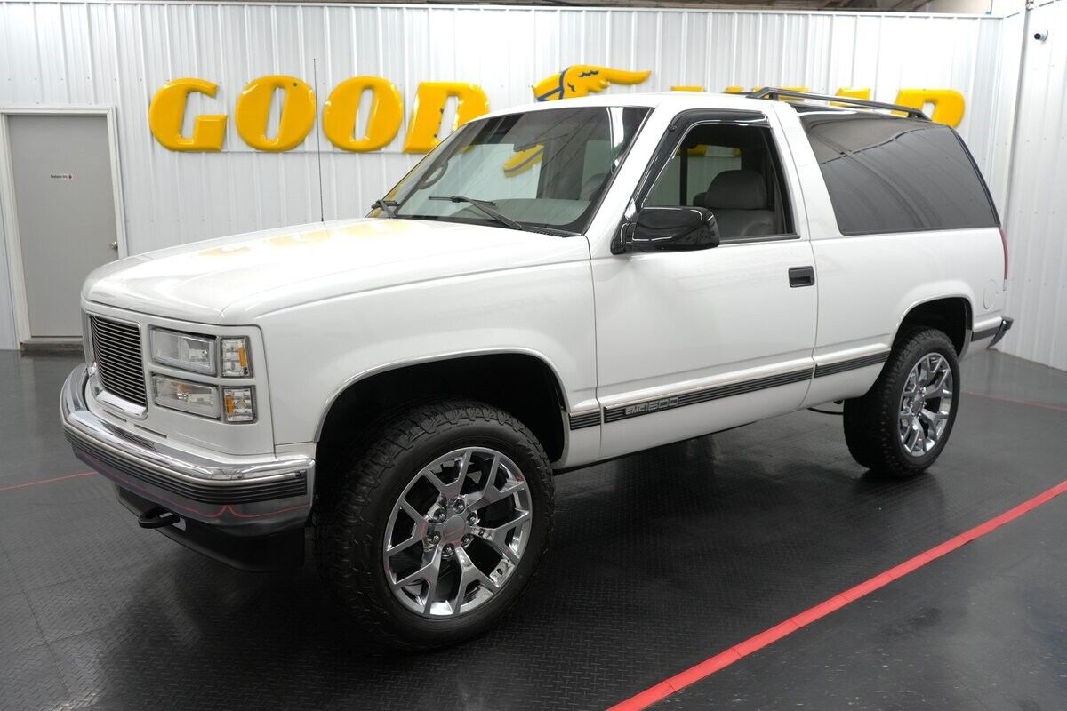 GMC-Yukon-1995-SUV-2
