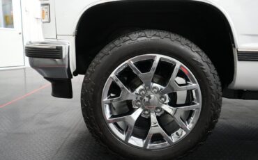 GMC-Yukon-1995-SUV-32