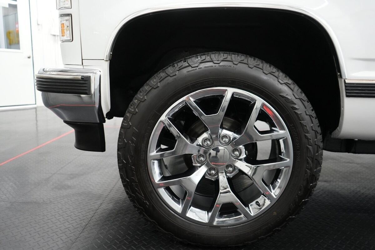 GMC-Yukon-1995-SUV-32