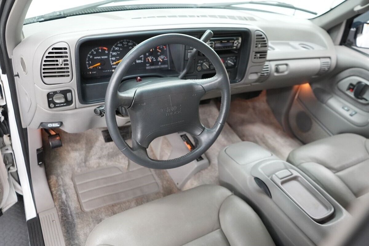 GMC-Yukon-1995-SUV-38